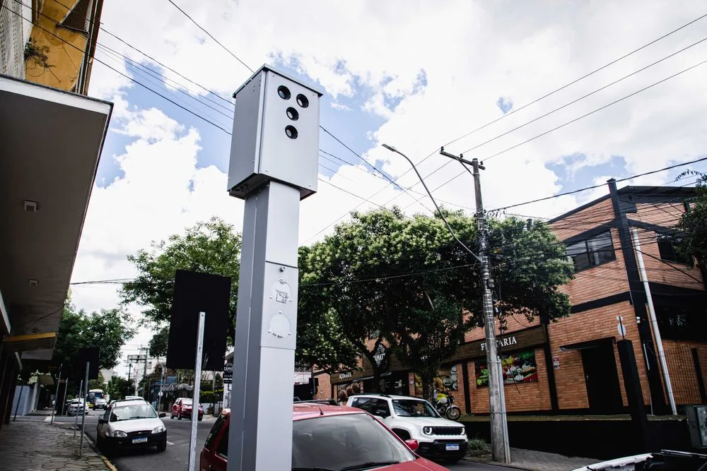 Controlados são instalados em 10 locais da cidade