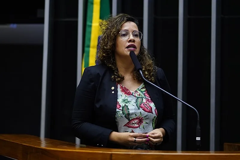 Deputada Federal vai destinar emendas parlamentares com participação popular