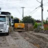 Obras de saneamento e melhorias de redes causam bloqueios no trânsito da zona urbana da cidade