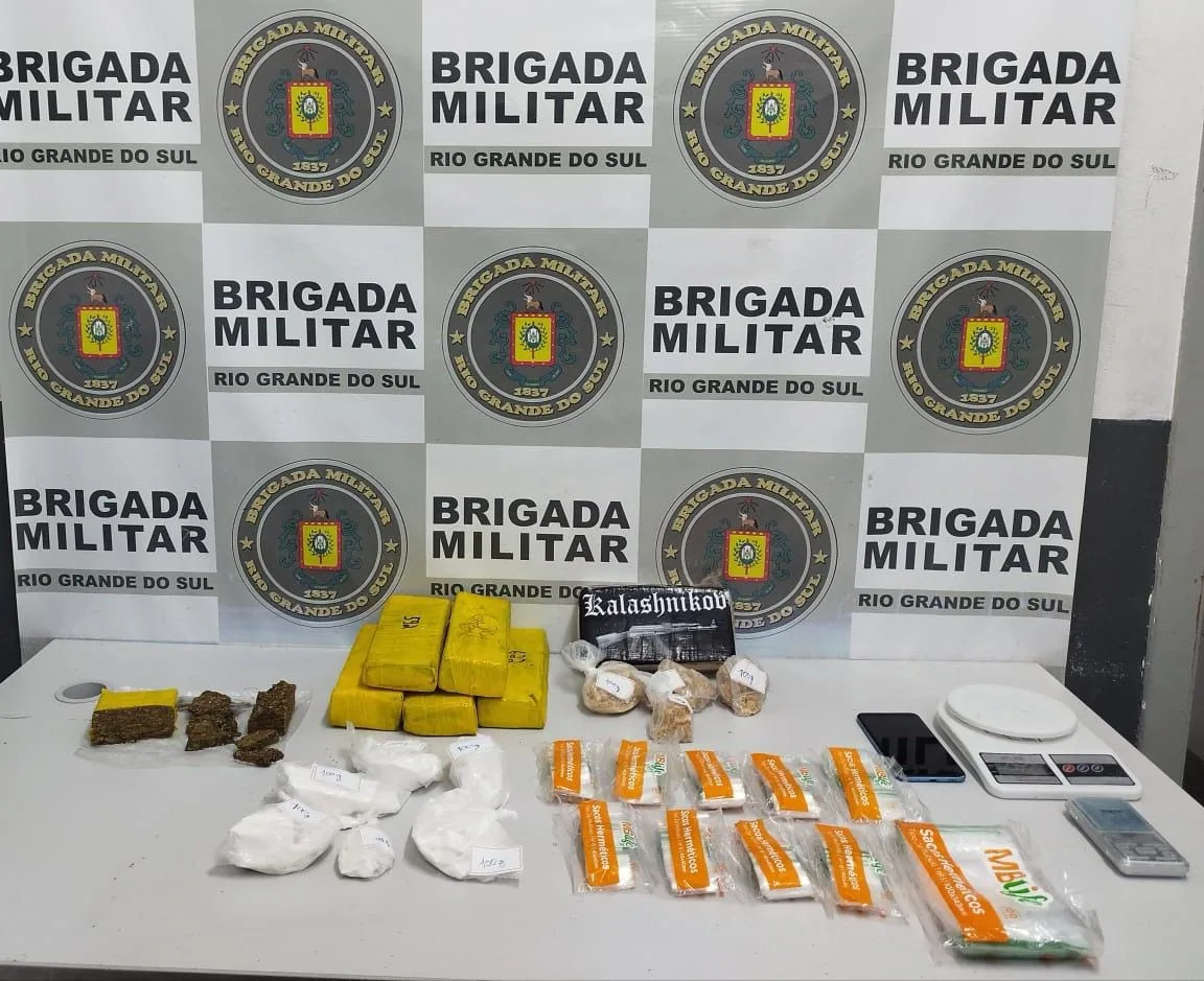 Casal é preso com mais de 5kg de drogas em Caxias do Sul