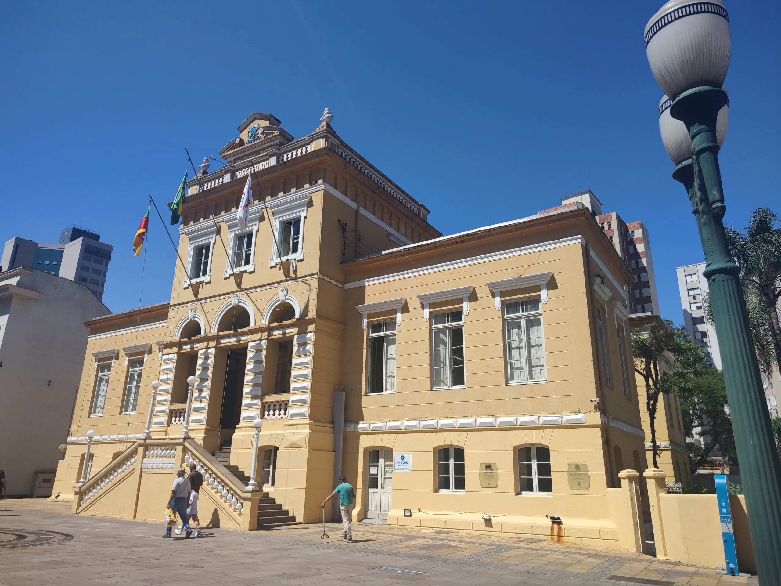 A Prefeitura de Bento Gonçalves regularizou, nesta segunda-feira (20), o pagamento do vale-alimentação dos servidores públicos municipais.