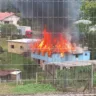 O sinistro foi registrado próximo do meio-dia, em uma residência localizada próximo ao centro da cidade, na saída para a Cascata dos Marins.