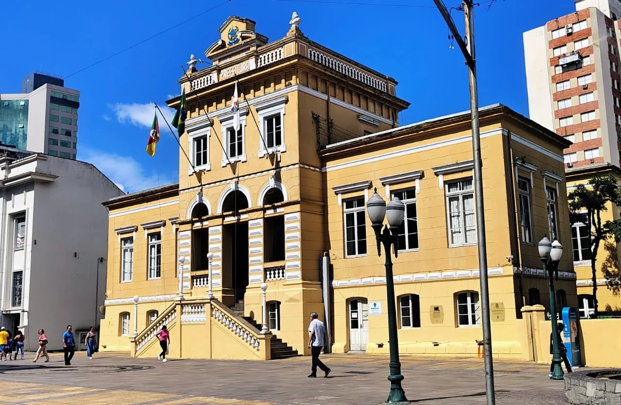 Troca de sistema na prefeitura de Bento Gonçalves atrasa pagamento de vale-alimentação dos servidores