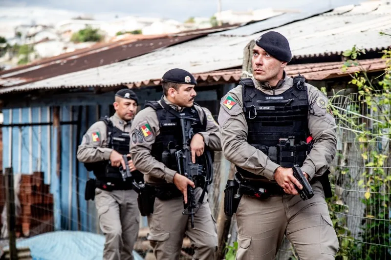 Brigada apreende 29kg de drogas e 13 armas em 15 dias, na Serra Gaúcha