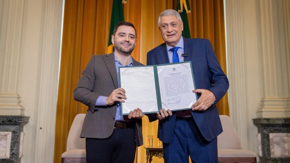 Deputado Adolfo Brito assume como governador do RS por dois dias