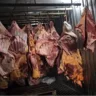 Suspeitos de vender carne estragada têm prisão preventiva decretada