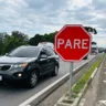 Placas de 'pare' tiram visibilidade de condutores na ERS-122, em Caxias do Sul