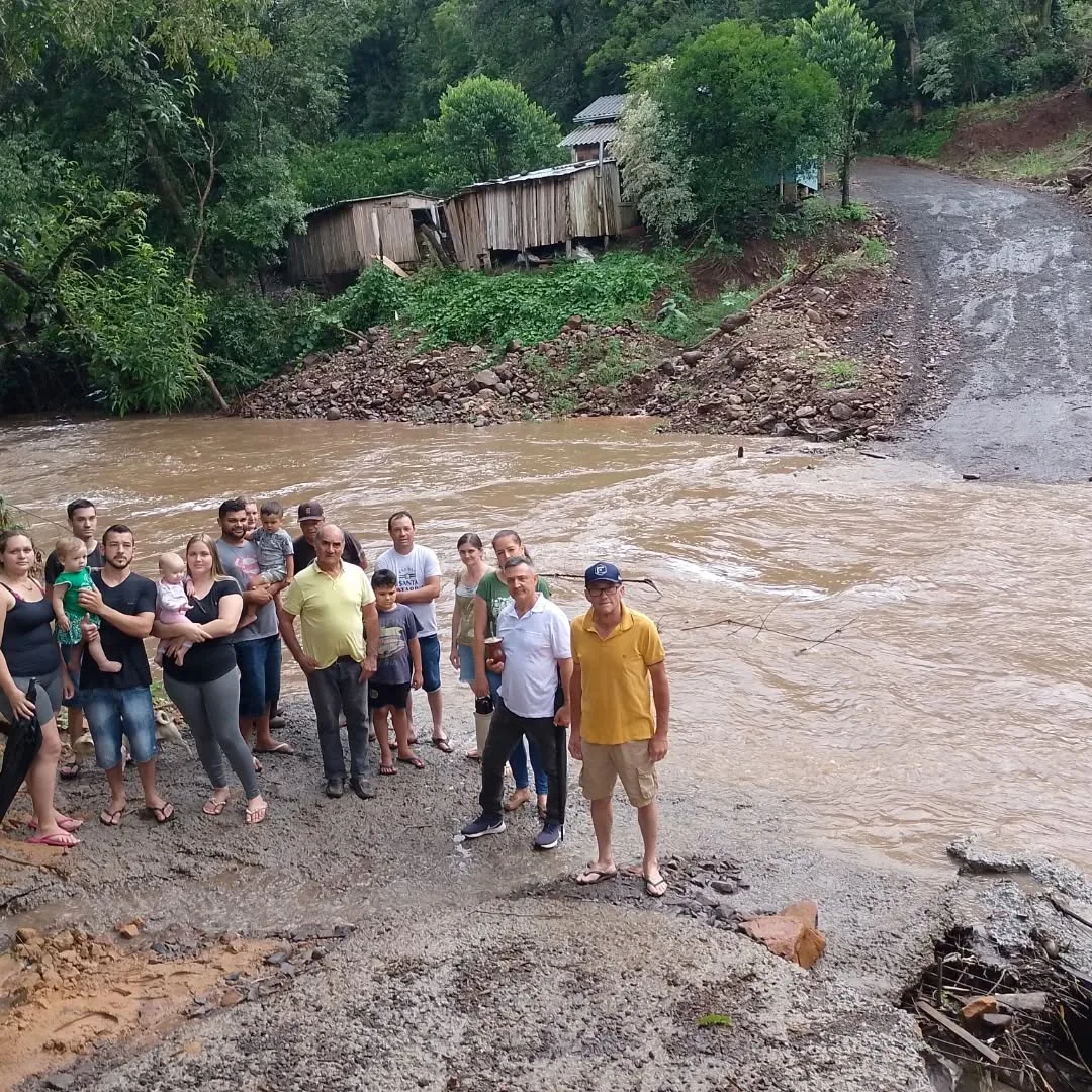 Famílias da Vila São Pedro, em Caxias do Sul, serão realocadas por conta de risco de deslizamentos