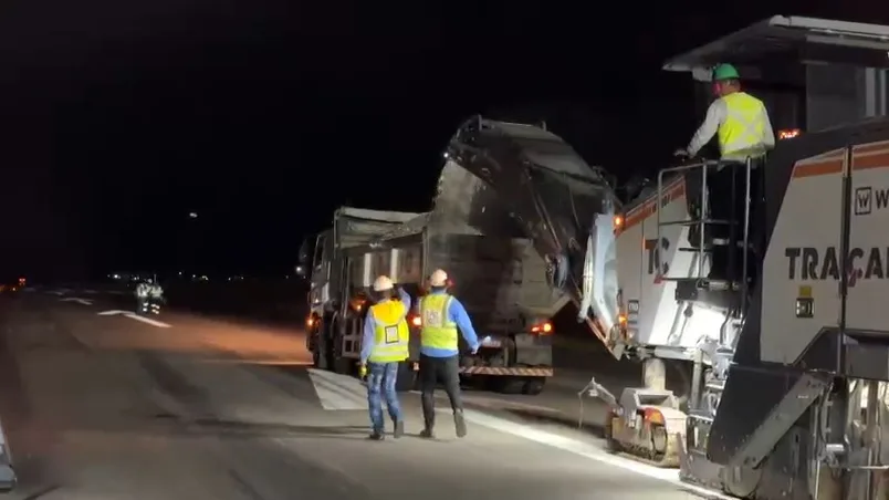 Com trabalho noturno, inicia a recuperação da pista do Aeroporto de Caxias do Sul