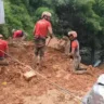 Pelo menos nove pessoas morreram em de Ipatinga, município de 227 mil habitantes, onde caíram 80 milímetros de chuva.