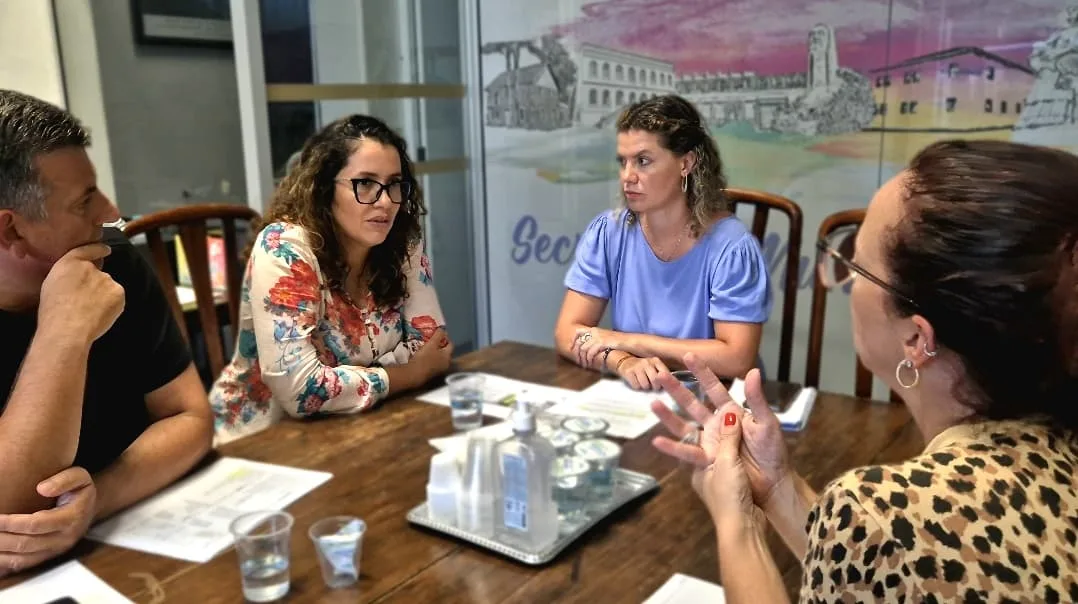 Reunião entre Deputada Federal Denise Pessôa e Secretária da Cultura Tatiane Frizzo. Foto: Mariana Ávila/Divulgação