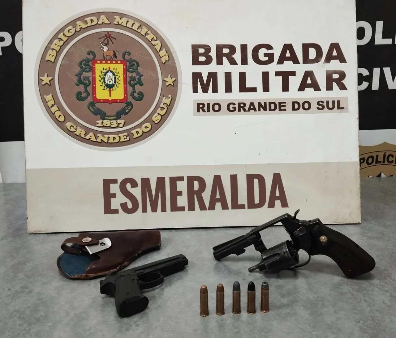 Homem é preso por porte ilegal de arma de fogo em Esmeralda. Foto: 10º BPM/Divulgação