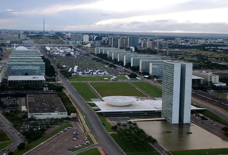 Everson Kirch (PP) e Sérgio Chesini (PP) estão em Brasília nesta semana em busca de recursos.