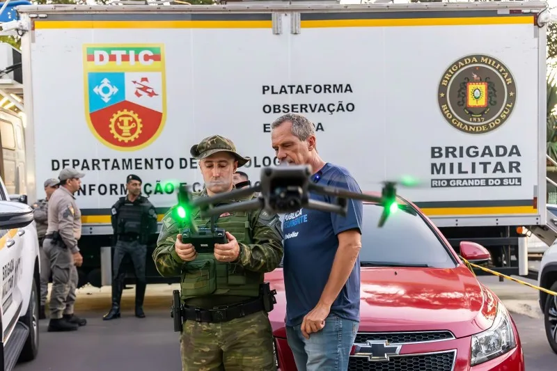 Operação utiliza até drones para fazer o policiamento do litoral