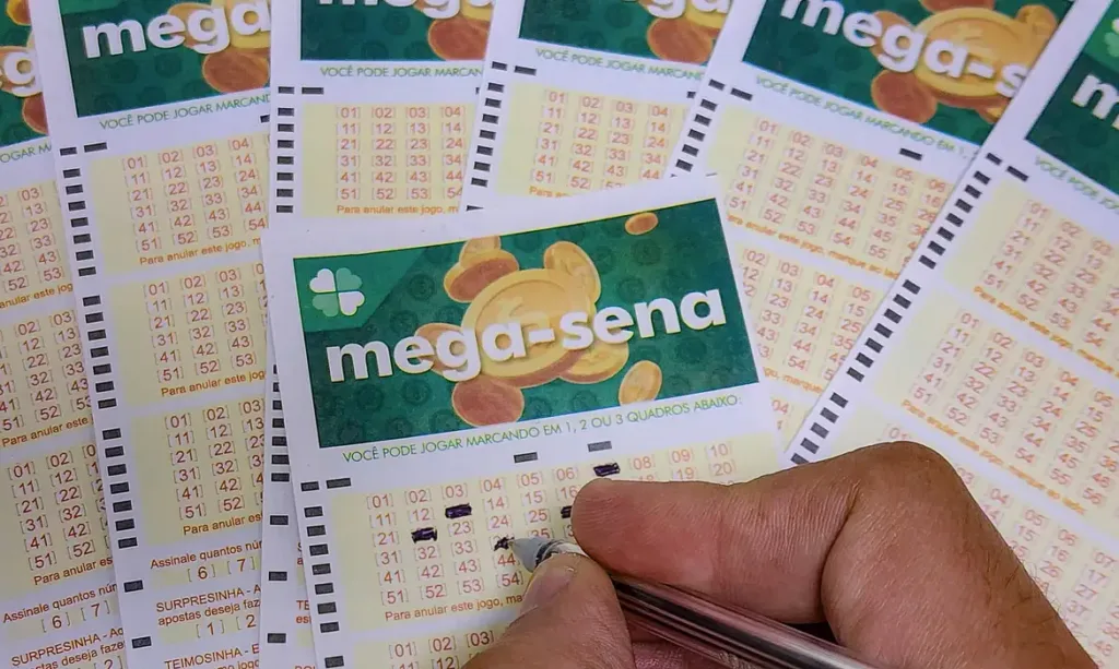 Um dos sortudos é morador de Caxias do Sul e levará o prêmio superior a R$ 32 mil. (Foto: Reprodução/Agência Brasil) Um dos sortudos é morador de Caxias do Sul e levará o prêmio superior a R$ 32 mil. (Foto: Reprodução/Agência Brasil)