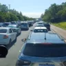 O engavetamento causou congestionamento na Freeway    |     Foto: Divulgação