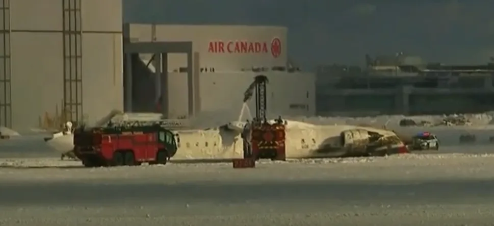 Acidente de avião em aeroporto no Canadá. Foto: Reprodução Internet.