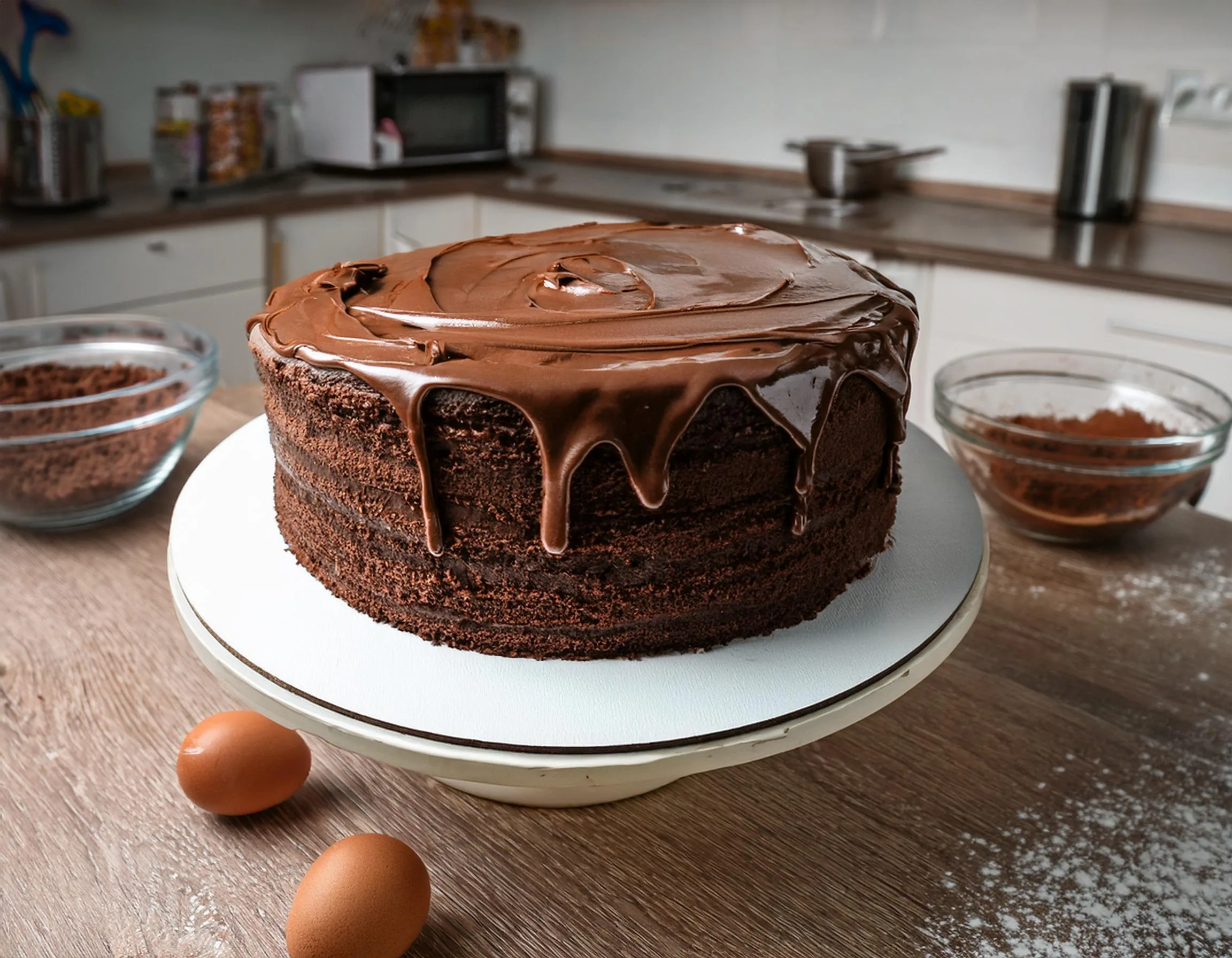 Bolo de chocolate com cobertura de ganache