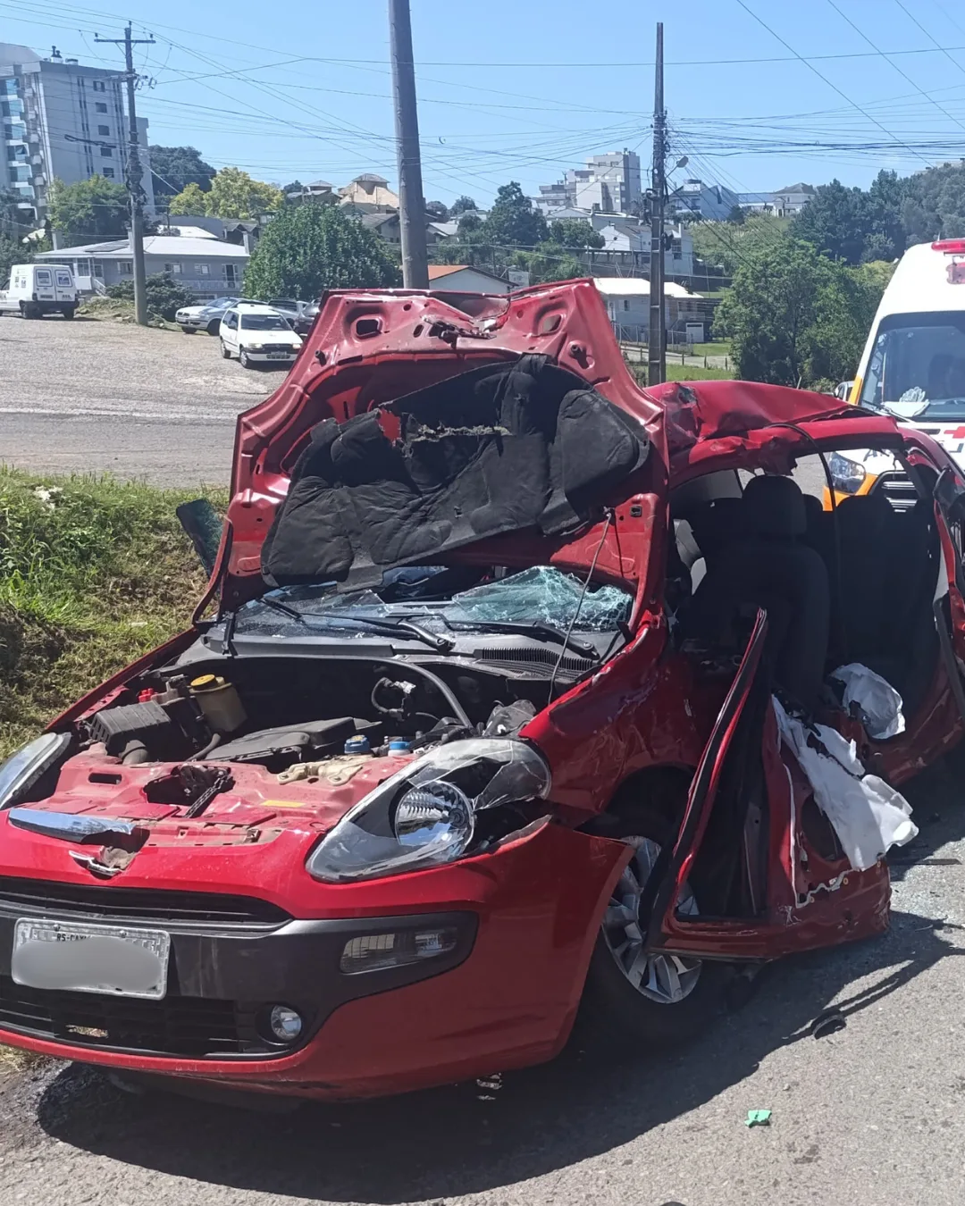 Acidente deixa uma pessoa sem vida e outra gravemente ferida na Rota do Sol. Foto: Grupo RSCOM/Divulgação