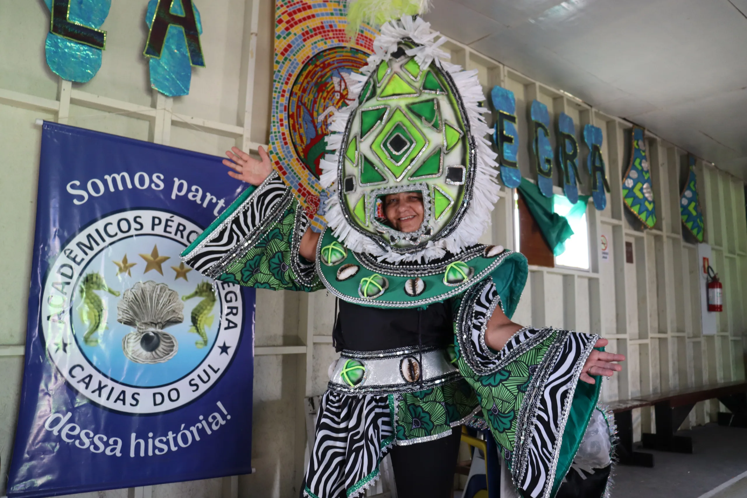 Pérola Negra, escola de samba, carnaval