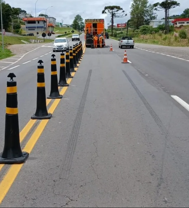 Balizadores ajudam a reduzir a margem de acidentes nos trechos - Foto: Divulgação/CSG