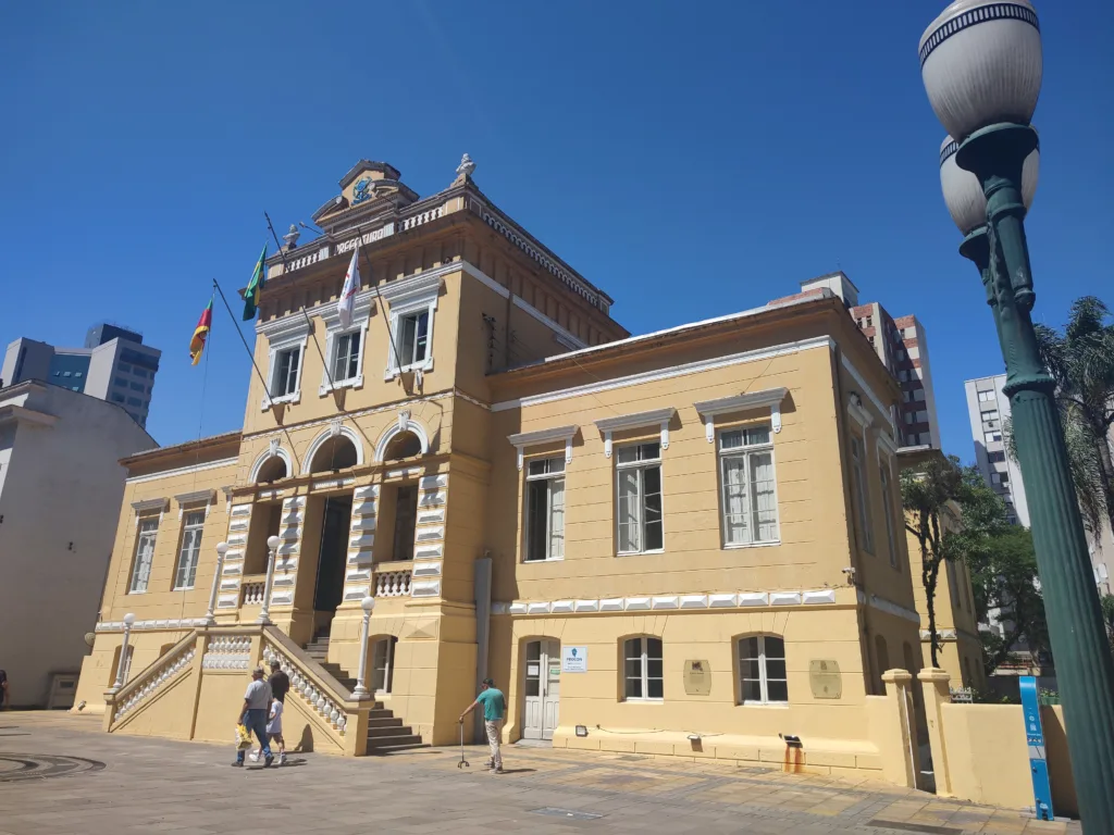 Dia do Trabalho: Confira o funcionamento dos serviços essenciais no feriado em Bento Gonçalves
