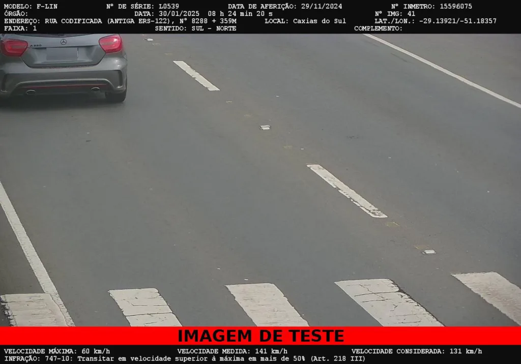 Exemplo de imagens capturadas pelos controladores de velocidade. Foto: Reprodução Exemplo de imagens capturadas pelos controladores de velocidade. Foto: Reprodução