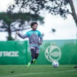 Jogador foi reintegrado ao elenco do Juventude no in&iacute;cio da semana. Foto: Fernando Alves, EC Juventude