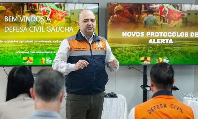 Defesa Civil estadual lançou nesta terça um canal oficial no WhatsApp | Foto: Camila Cunha/Divulgação