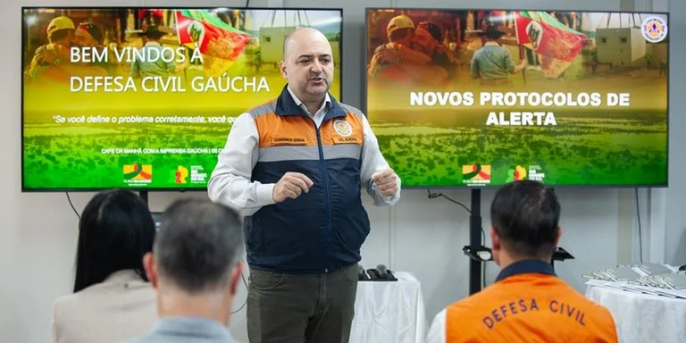 Rio Grande do Sul - Defesa Civil estadual lançou nesta terça um canal oficial no WhatsApp | Foto: Camila Cunha/Divulgação