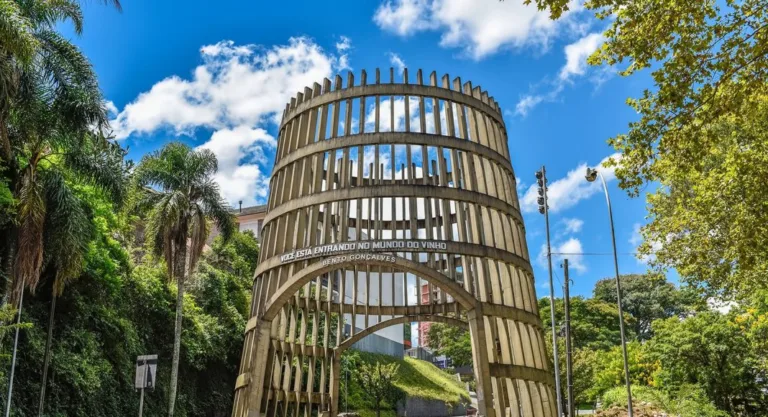 Estudantes de Bento Gonçalves escrevem livro sobre patrimônios locais