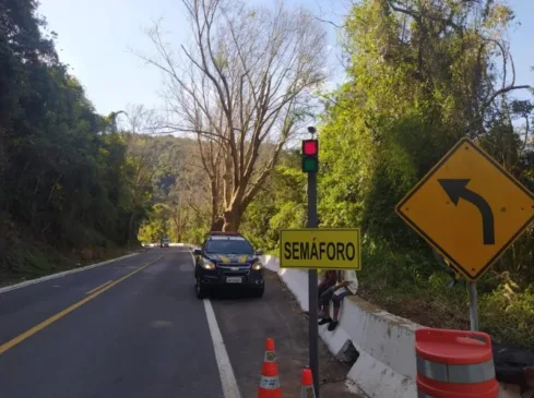 BR-116 entre Caxias do Sul e Nova Petrópolis fecha para manutenção nos dias 27 e 28 de maio. Foto: PRF/Divulgação.