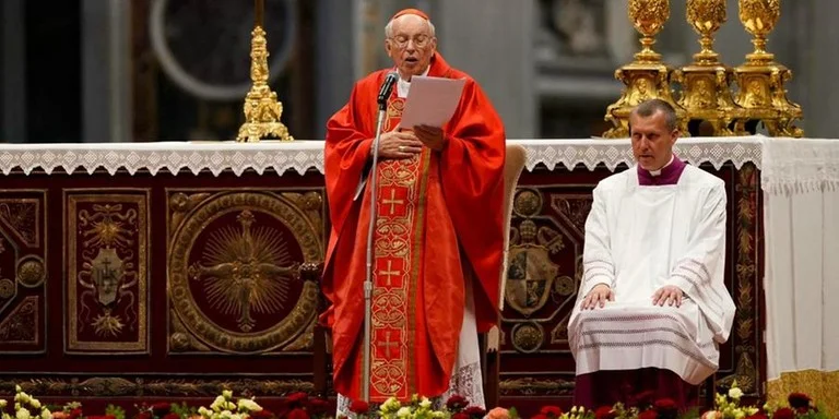Cardeais recebem apelo por unidade antes do conclave | Foto: Dimitar Dilkoff / AFP
