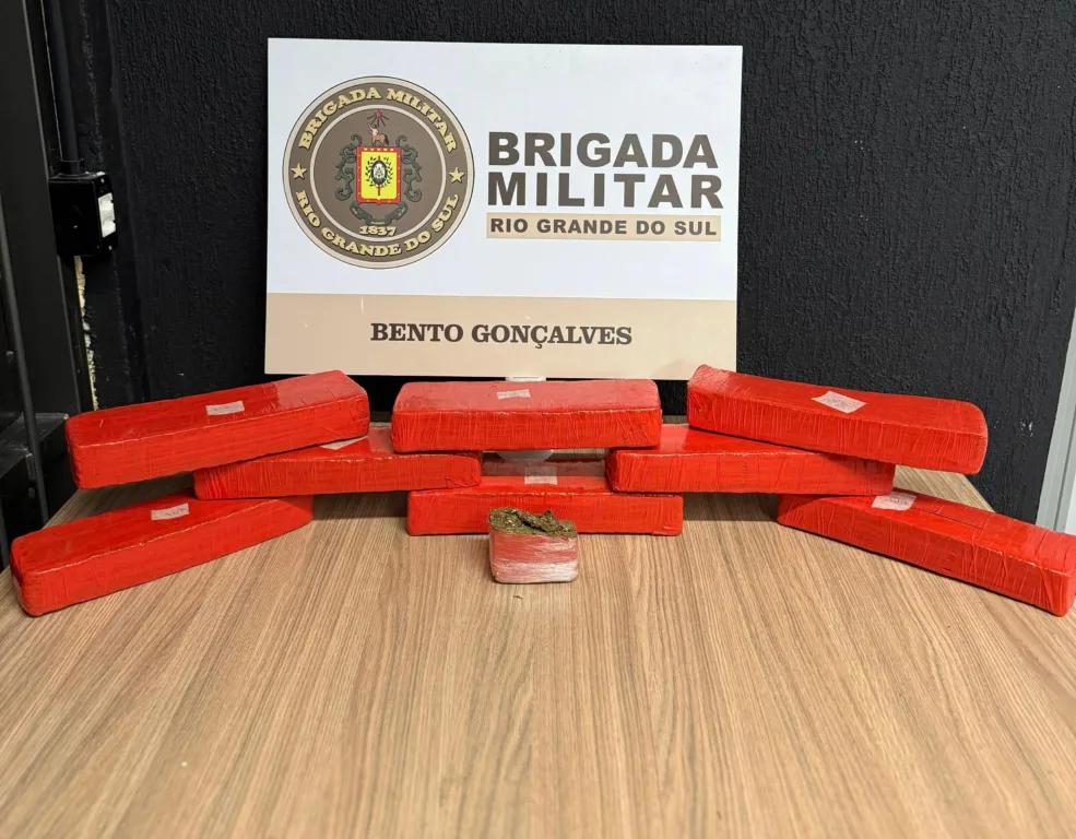 Brigada Militar prende homem por tráfico de entorpecentes em Bento Gonçalves. Foto: Comunicação Social do 3º BPAT.