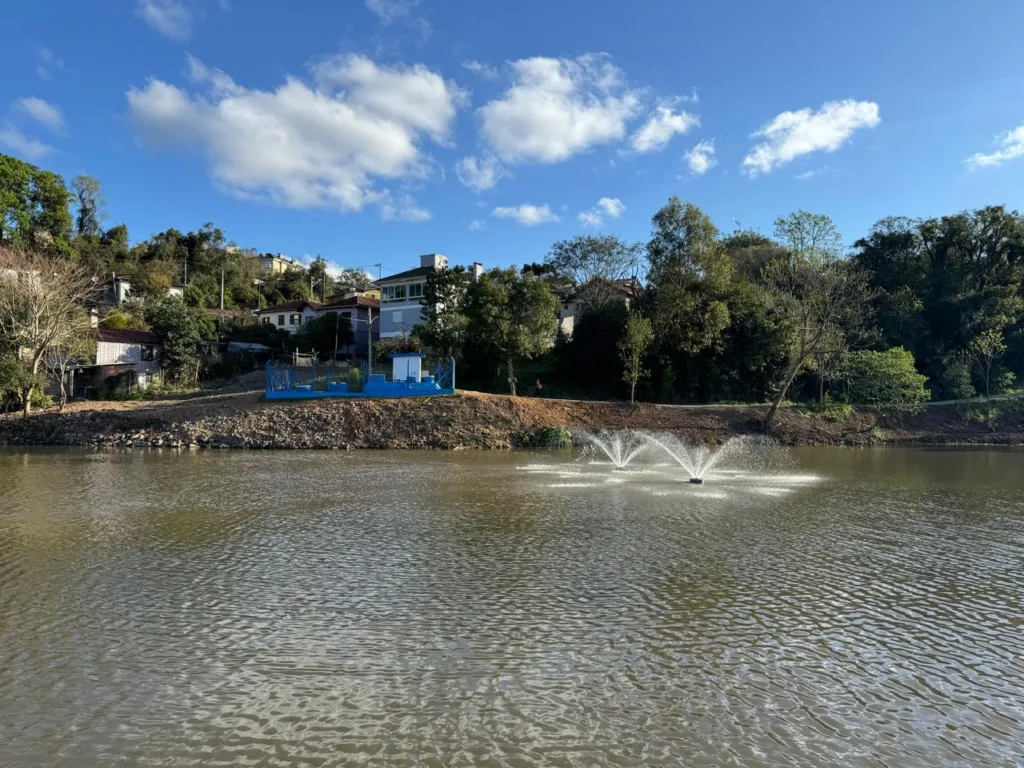 Lago Fasolo, no bairro Progresso