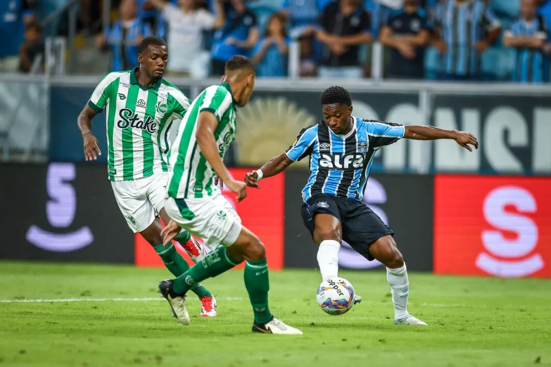 O Grêmio ingressou com uma medida no STJD na sexta-feira (30). (Foto: Lucas Uebel) O Grêmio ingressou com uma medida no STJD na sexta-feira (30). (Foto: Lucas Uebel)