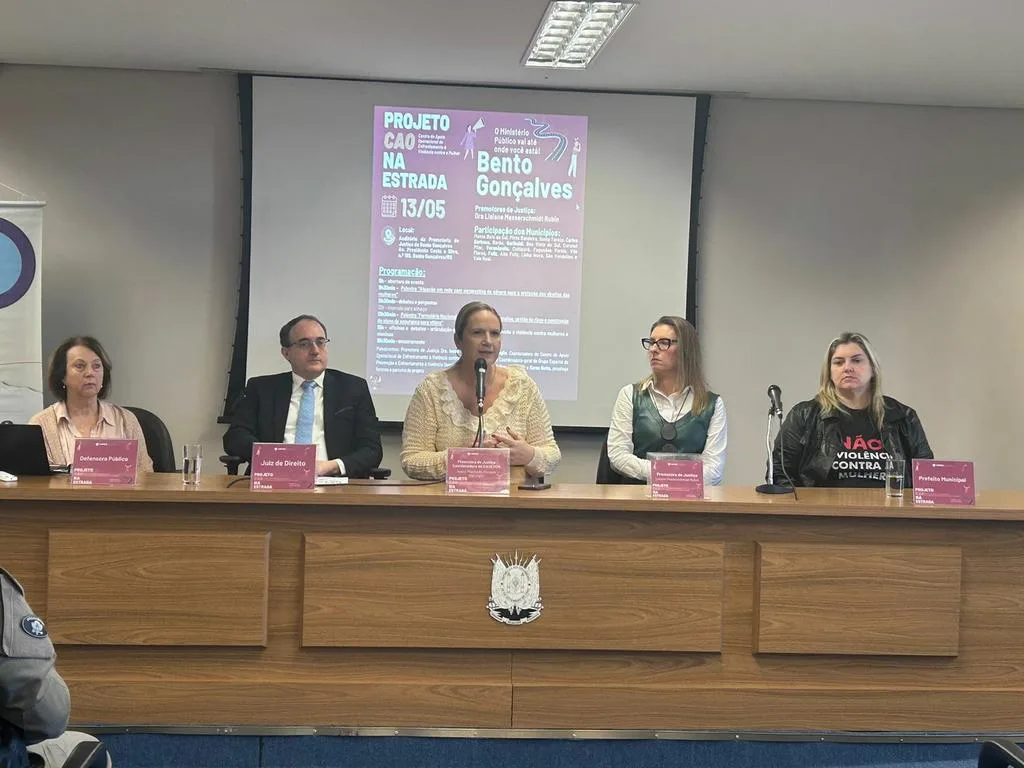 Com foco no combate à violência contra mulher, MP capacita rede de proteção em Bento Gonçalves Com foco no combate à violência contra mulher, MP capacita rede de proteção em Bento Gonçalves