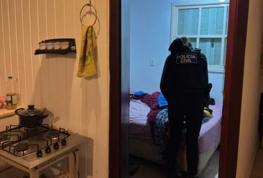 Quatro pessoas são presas em Bento Gonçalves por envolvimento em golpe de sextorsão