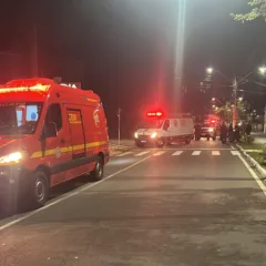 Acidente aconteceu na Avenida São Roque na noite desta quinta (22).