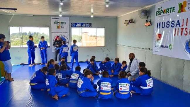 Organização de competições escolares promovem integração e espírito esportivo - Foto: Divulgação SEL.