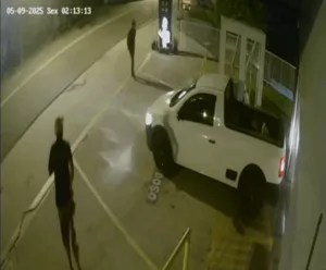 Ladrões arrombam e invadem hamburgueria em Caxias do Sul