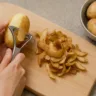 3 truques com casca de batata que vão mudar sua rotina na cozinha