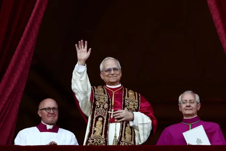  Prevost estava confirmado para pregar o retiro da assembleia, que seria realizado entre os dias 30 de abril e 9 de maio, no Santuário Nacional de Nossa Senhora Aparecida. (Yara Nardi/Reuters)