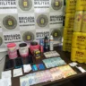 Ocupantes de um Punto estavam comprando produtos com o uso de moeda falsa em vários municípios da região. (Foto: 3º Bpat)