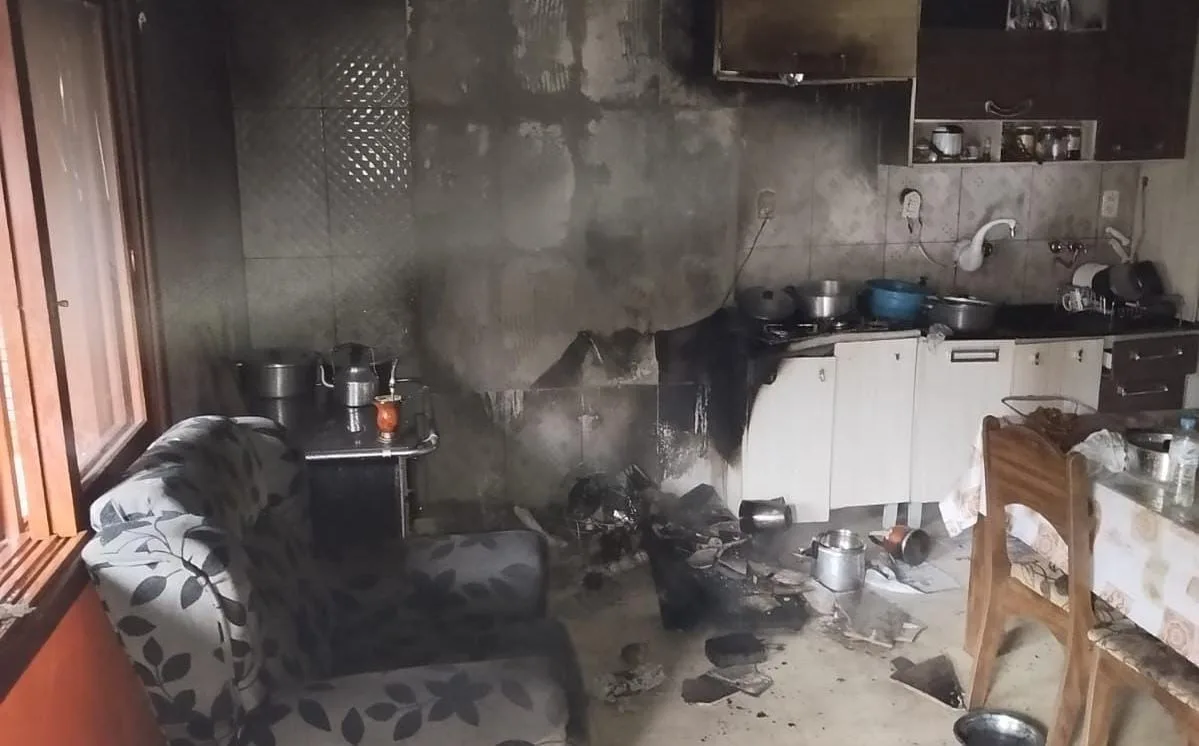Princípio de incêndio atinge casa no bairro Municipal em Bento Gonçalves