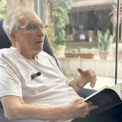 Ruy Carlos Ostermann, ícone do jornalismo esportivo, morre aos 90 anos em Porto Alegre