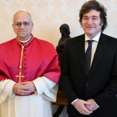 Neste sábado, o argentino foi recebido em audiência pelo papa Leão XIV no Palácio Apostólico do Vaticano | Mario Tomassetti / VATICAN MEDIA / AFP
