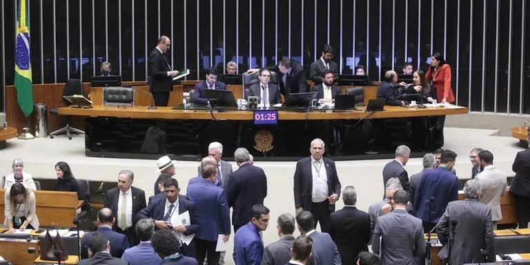 Câmara aprova projeto que aumenta pena para abandono de idoso ou pessoa com deficiência | Foto: Bruno Spada/Câmara dos Deputados
