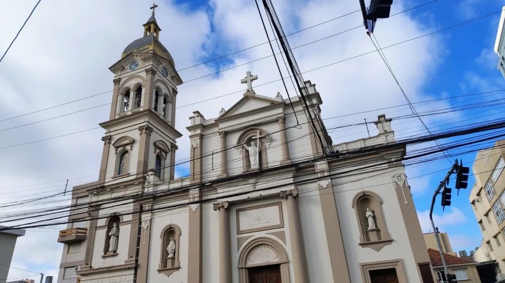 Festa de Santo Antônio deve reunir 8 mil fiéis nesta sexta (13) em Bento Gonçalves
