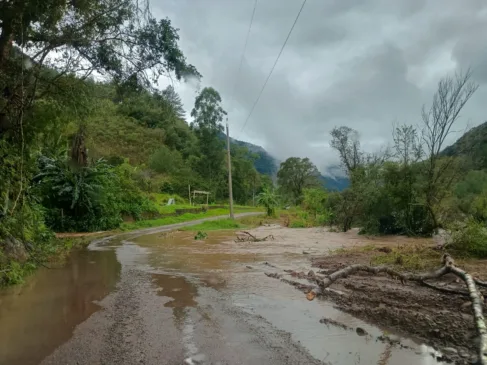 Chuvas triplicam média histórica e mantêm bloqueios em Caxias do Sul | Prefeitura de Caxias do Sul / Divulgação